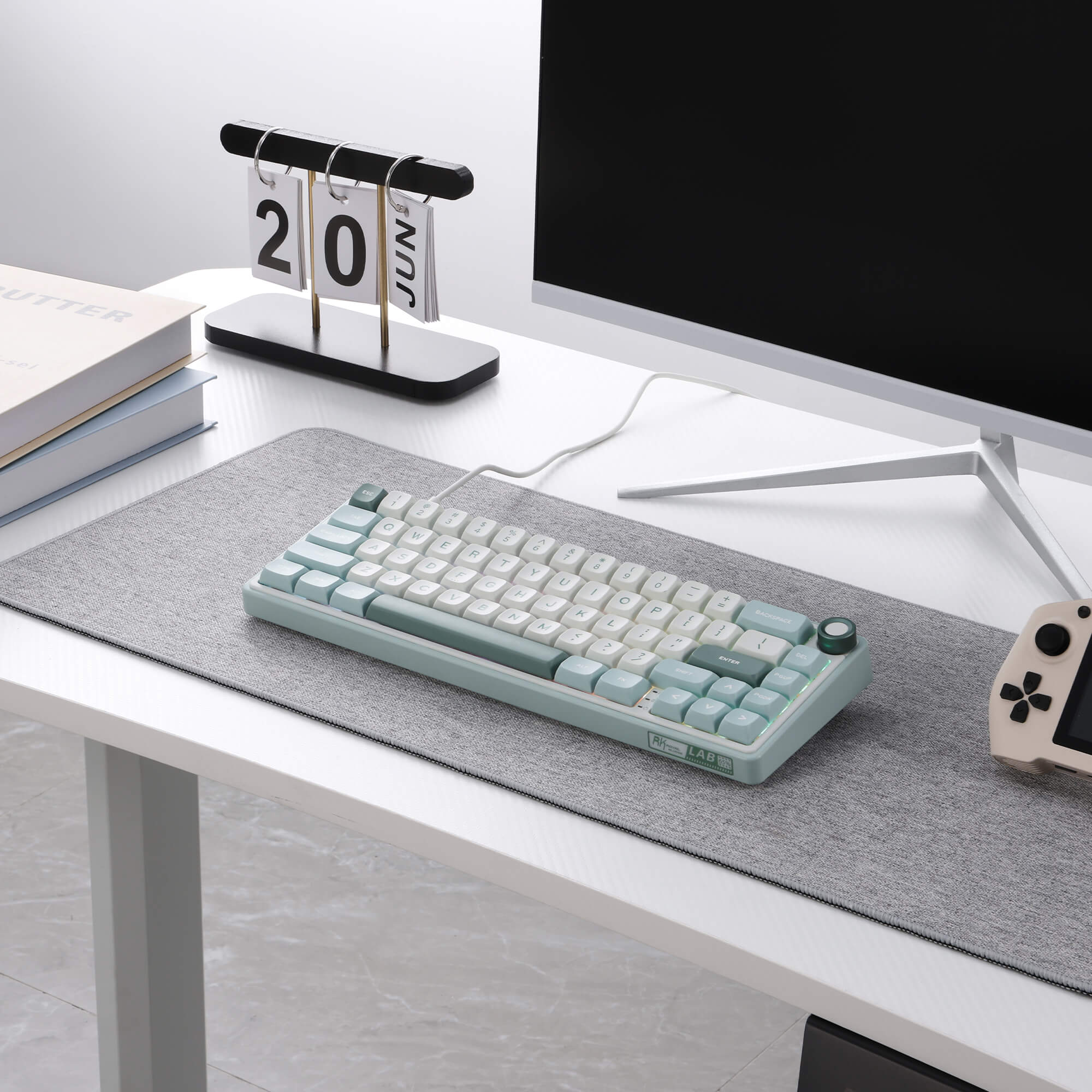 RK ROYAL KLUDGE R65 65% Wired Gaming Keyboard Supports QMK/VIAV