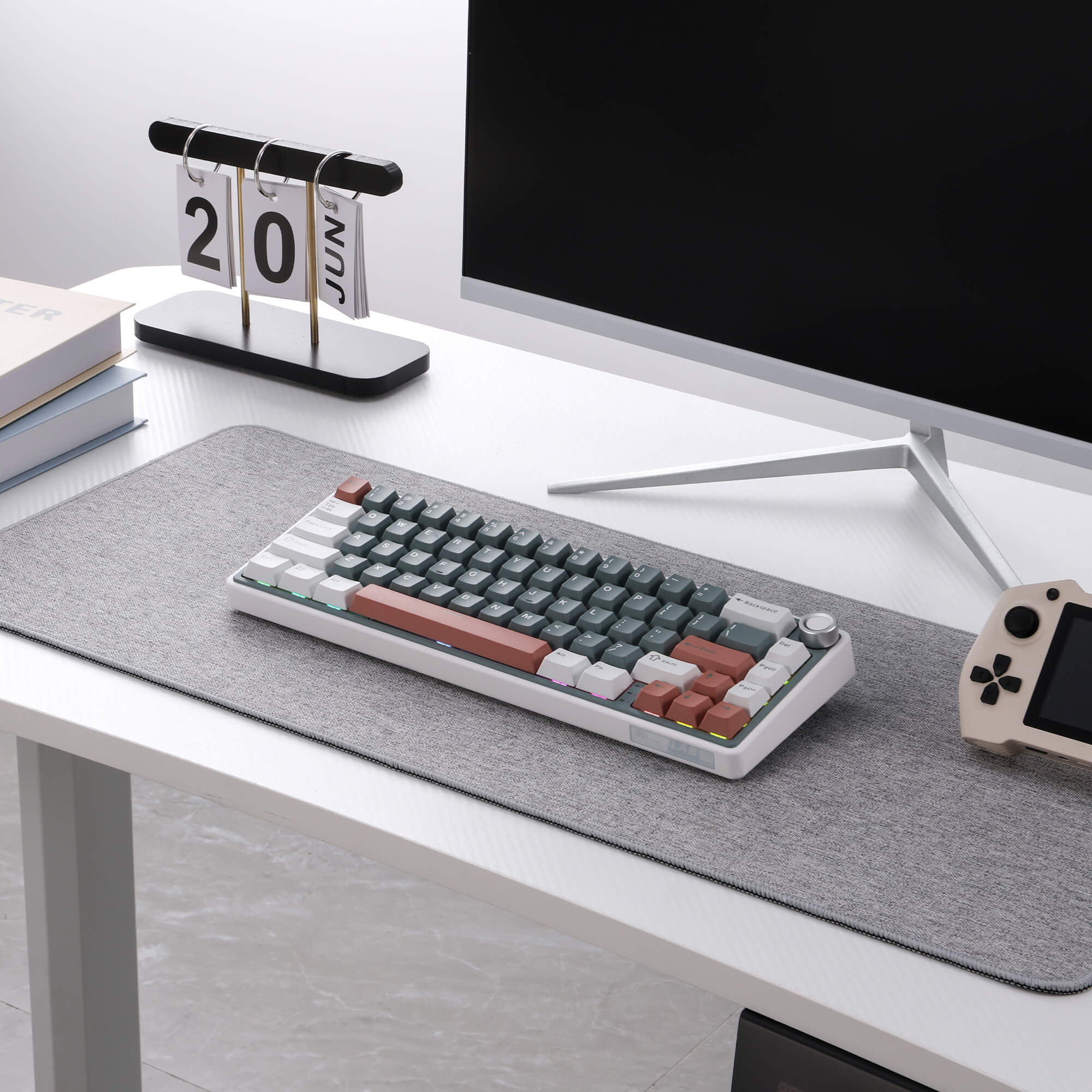 RK ROYAL KLUDGE R65 65% Wireless Gaming Keyboard Supports QMK/VIA